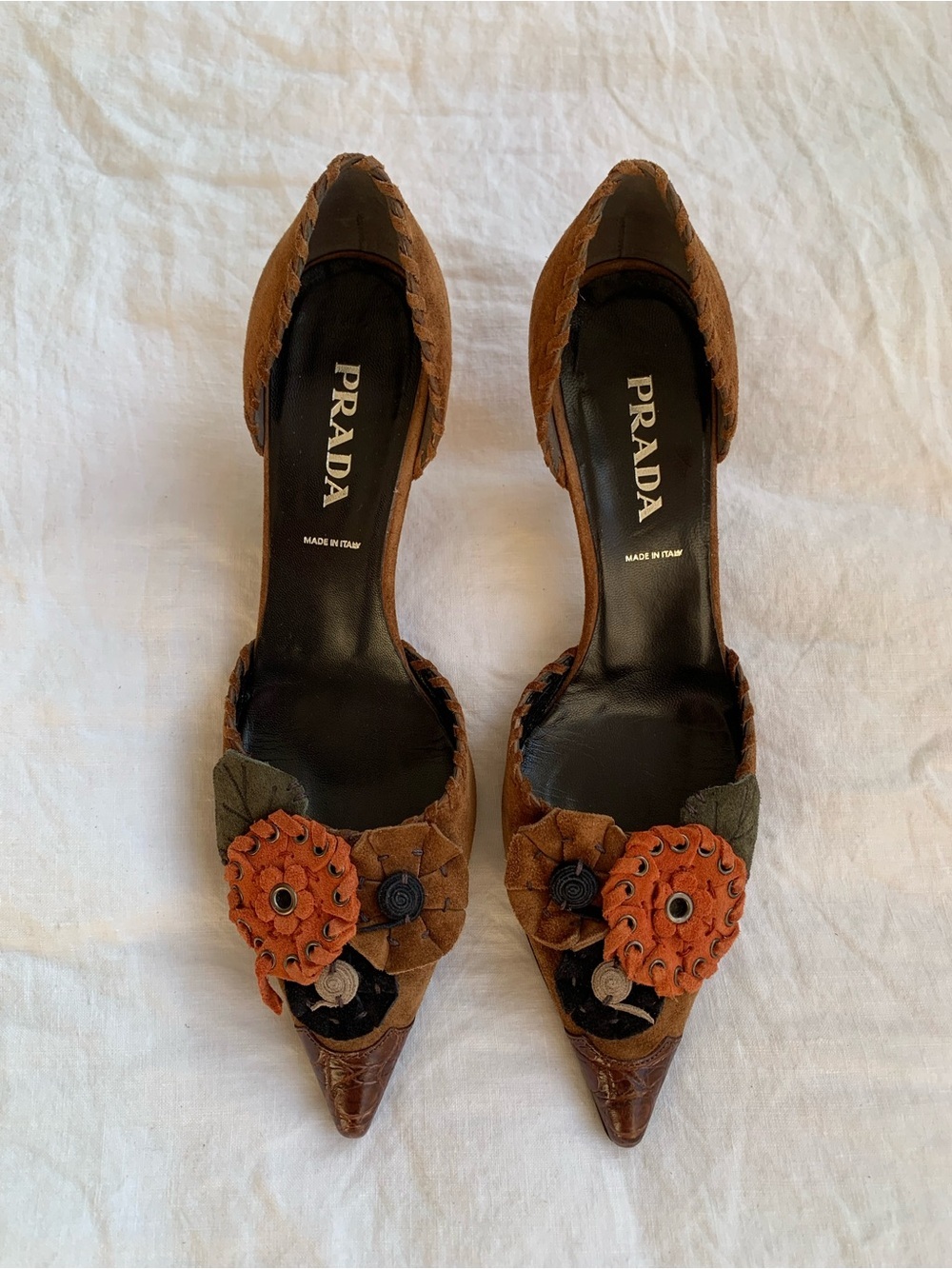 Vintage Prada Suede Rosette Flower Pointy Toe Kitten Heels Tan Brown